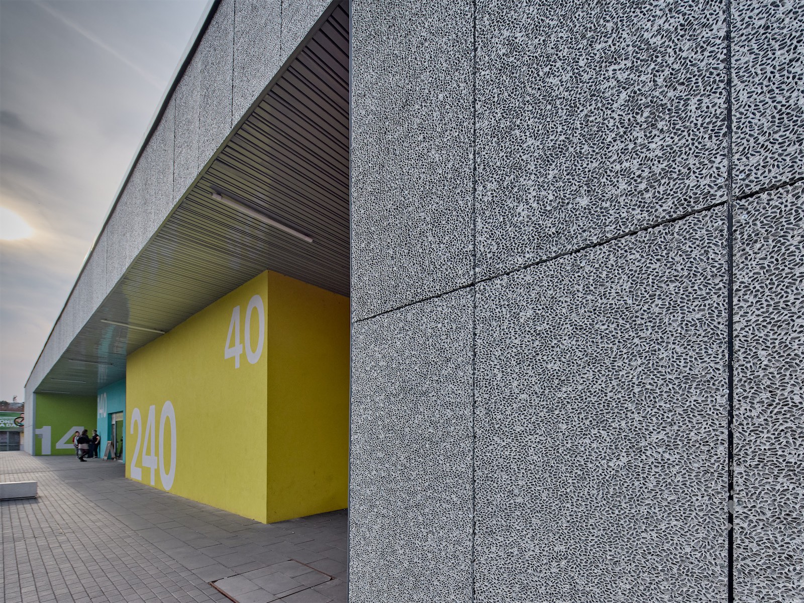 Aluhab - folyamatosan öntött alumínium hab panel, EN6061 kompozit, 1 nm ...